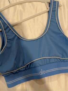 ALO Yoga Light Blue Piped Sports Bra